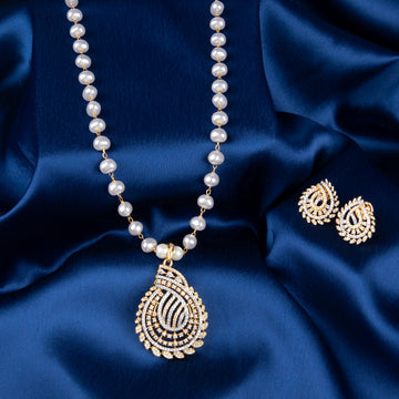 Pearl Bloom Pendant Set