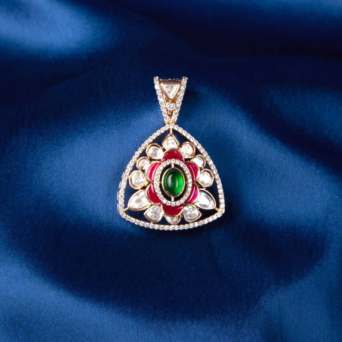 Petal Crest Pendant Set