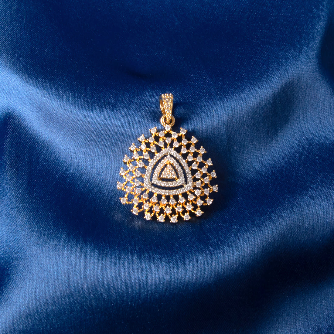 Stellar Radiance Pendant Set