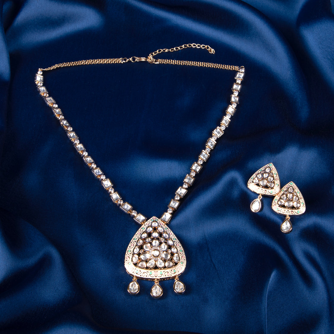 Triya Necklace Set