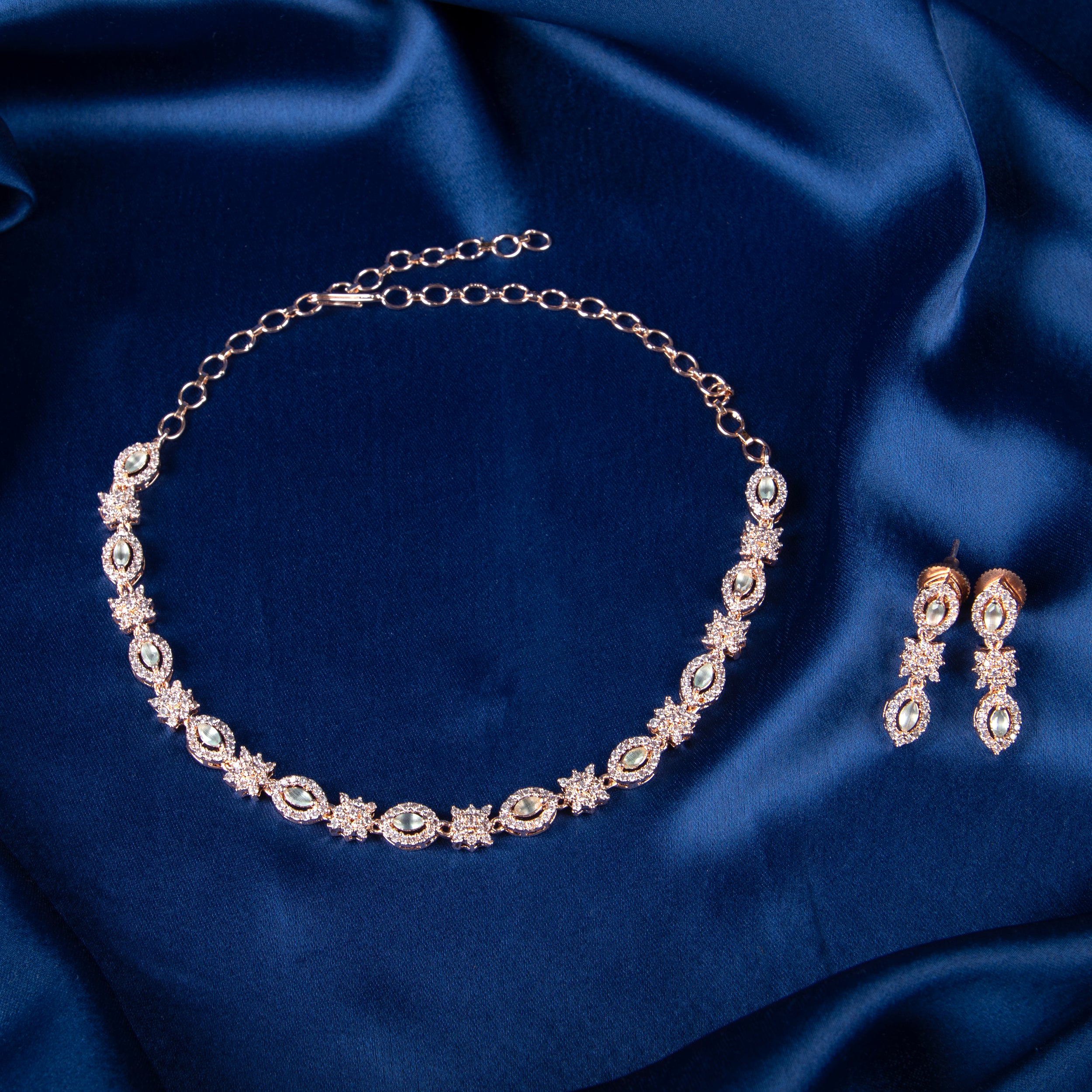 Skyara Necklace Set