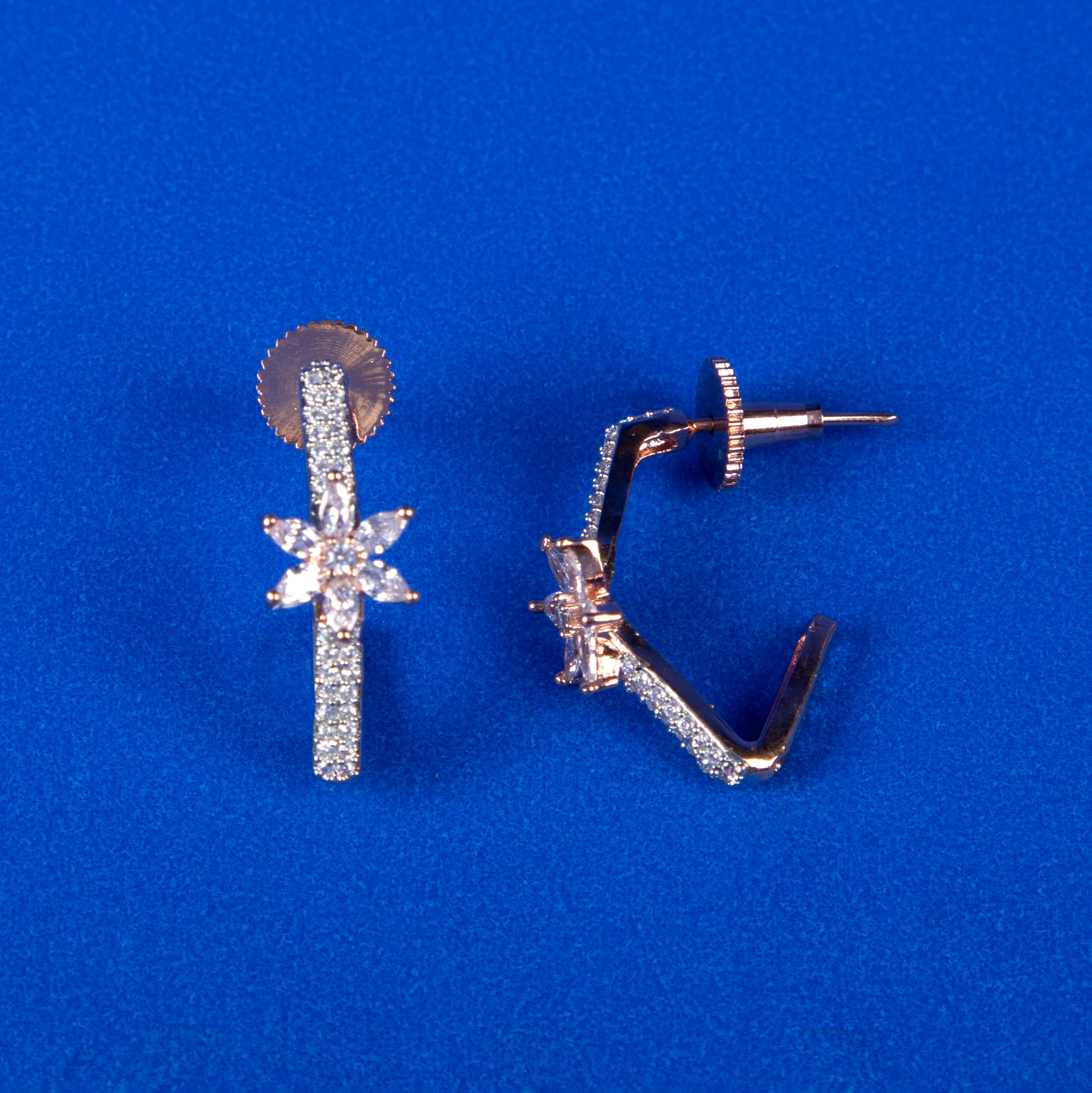 Stellar Bloom Curve Earrings