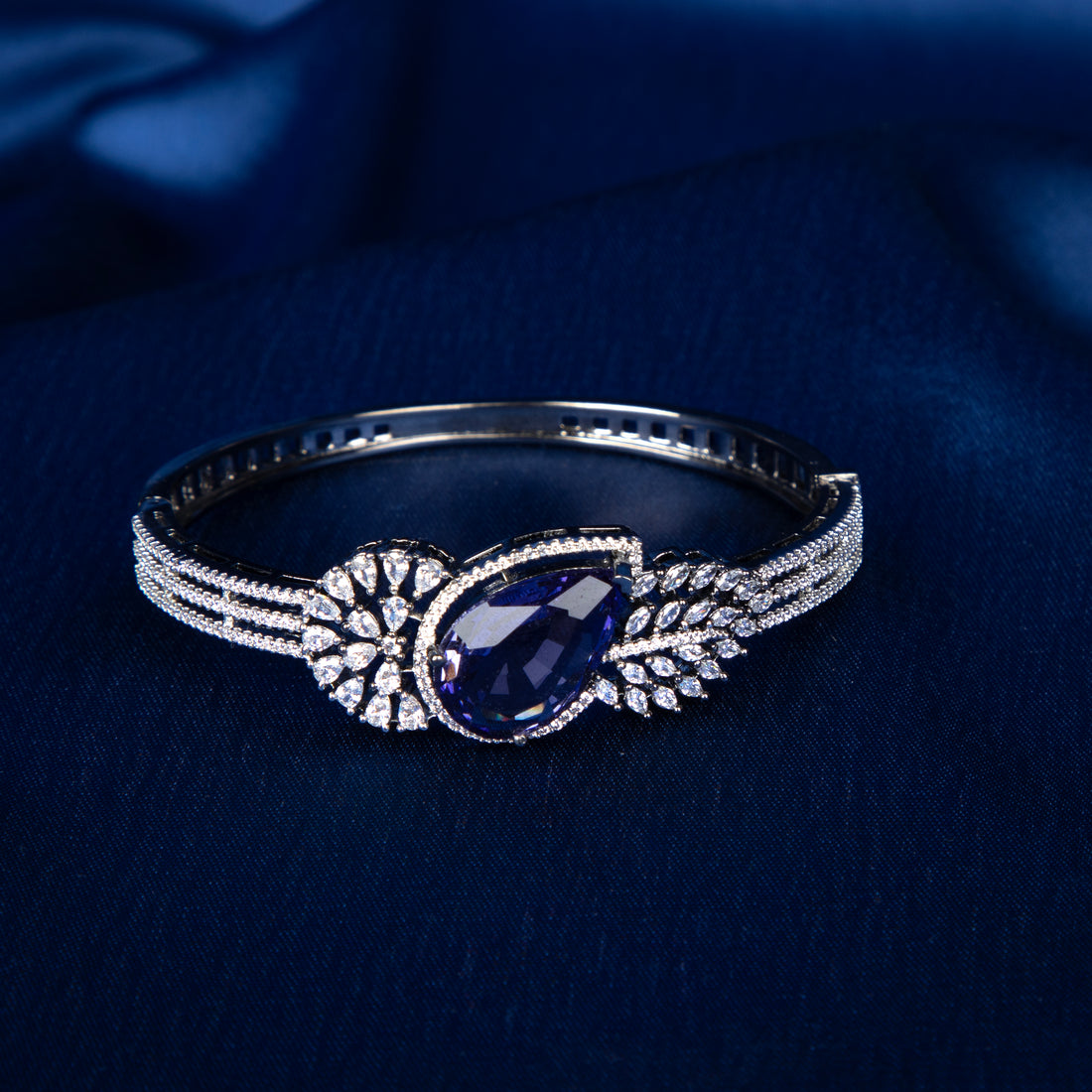 Midnight Royale Sapphire Kada