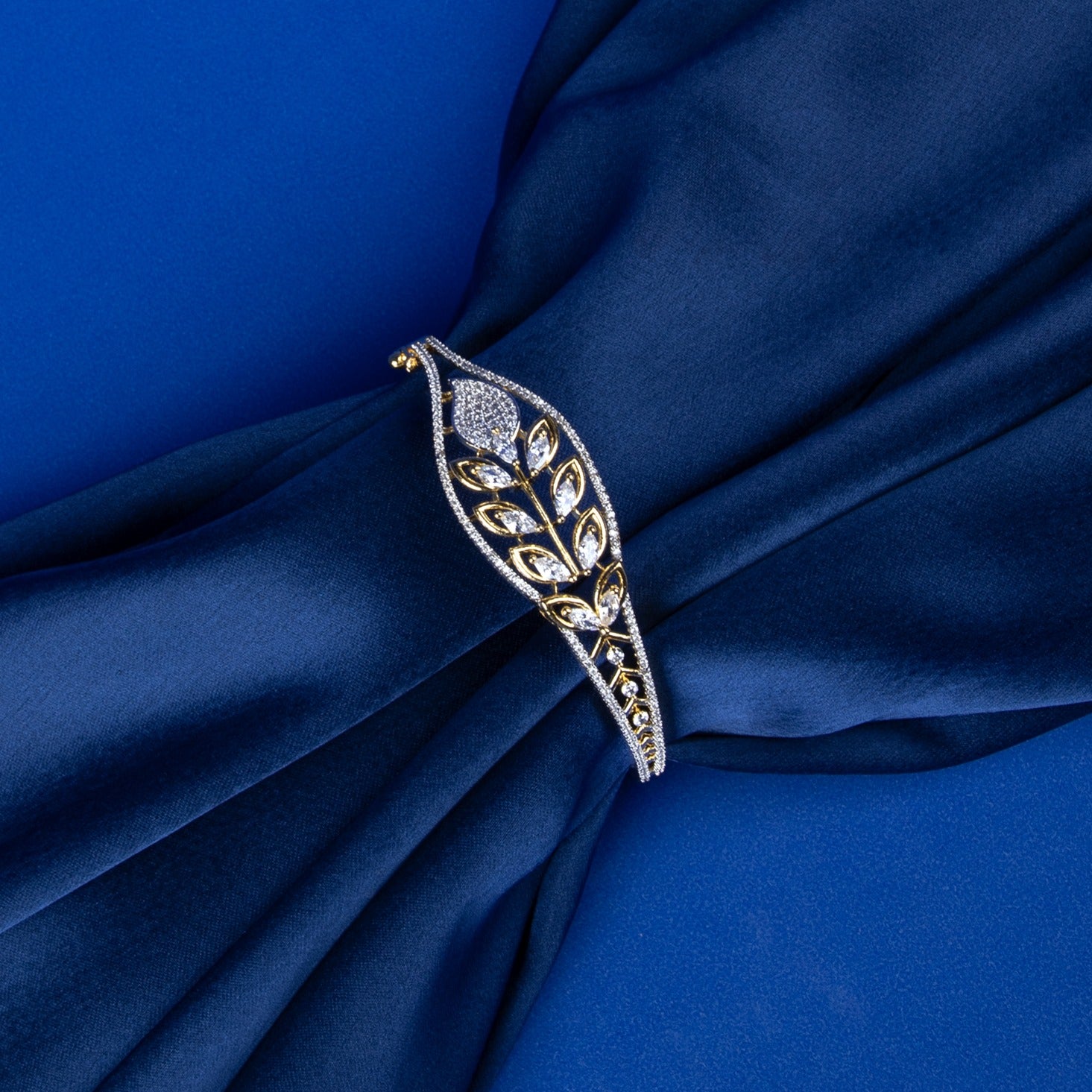 Leaf Cascade Kada