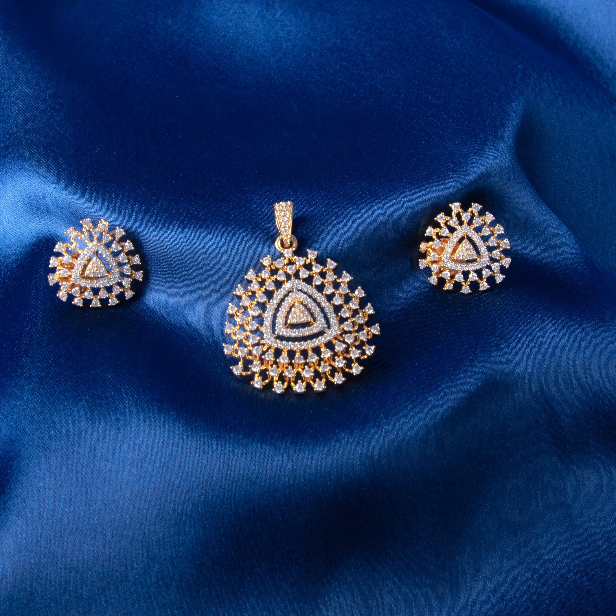 Stellar Radiance Pendant Set