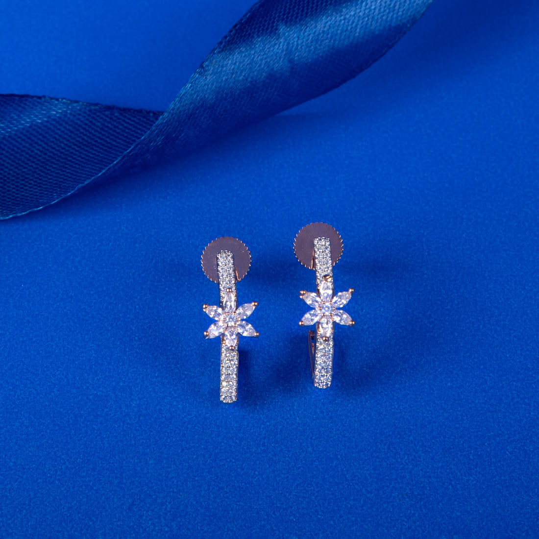 Stellar Bloom Curve Earrings