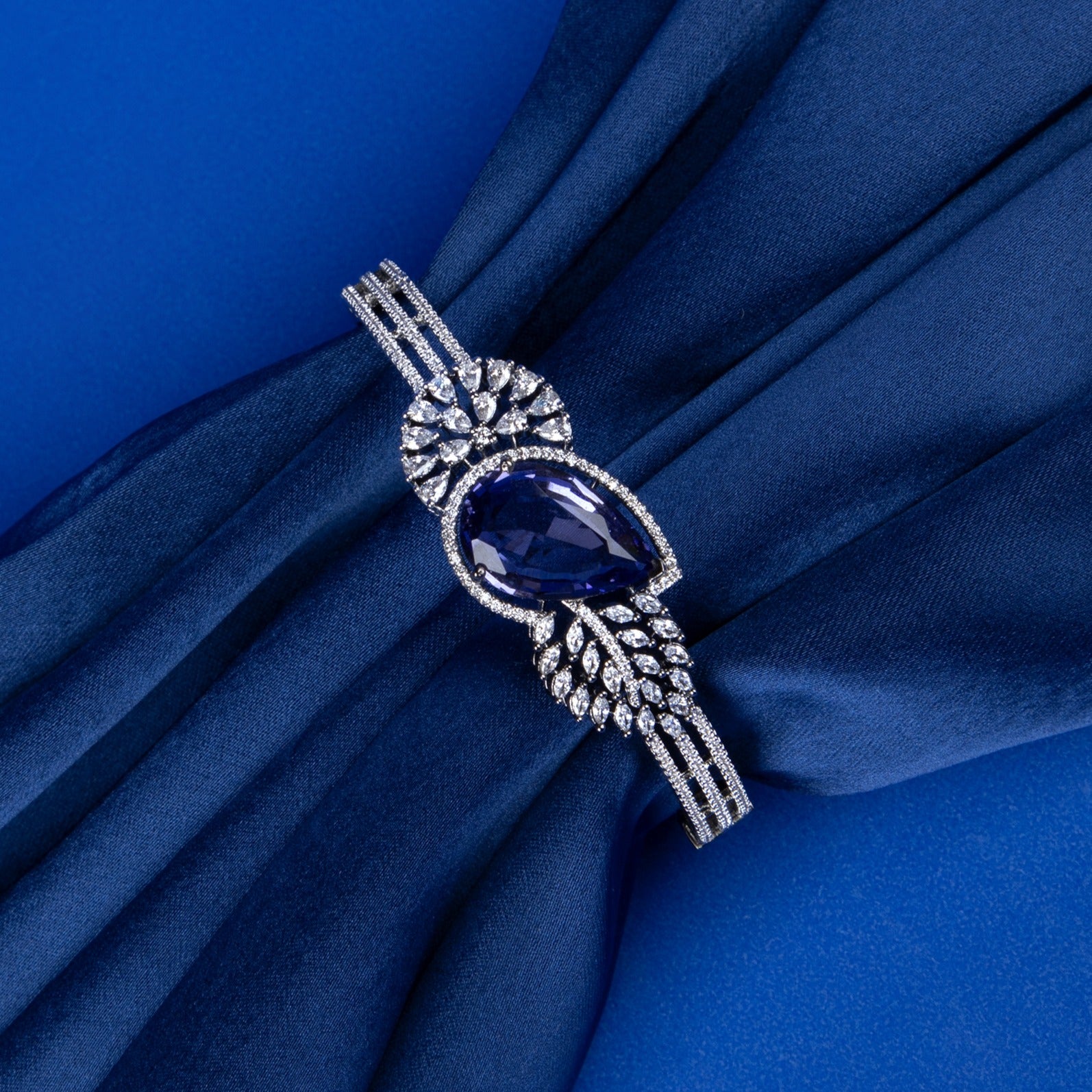 Midnight Royale Sapphire Kada