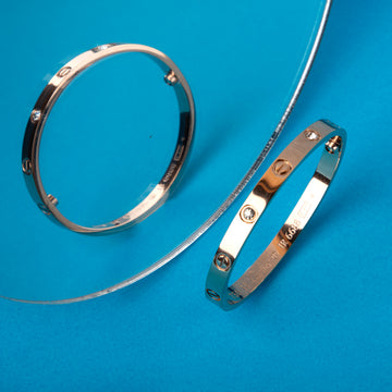 Iconic Bolt Luxe Bangle